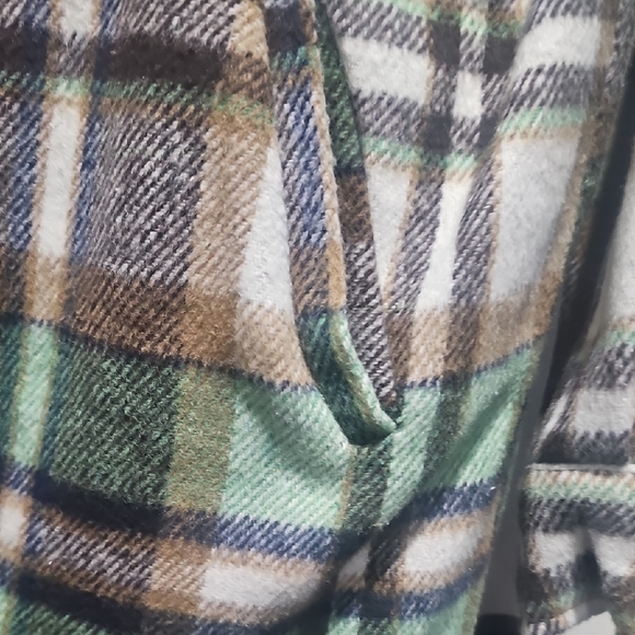 Plaid Women's Coat - Picture 4 of 6